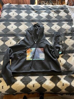Living It Up Cropped Hoodie-2X BP.